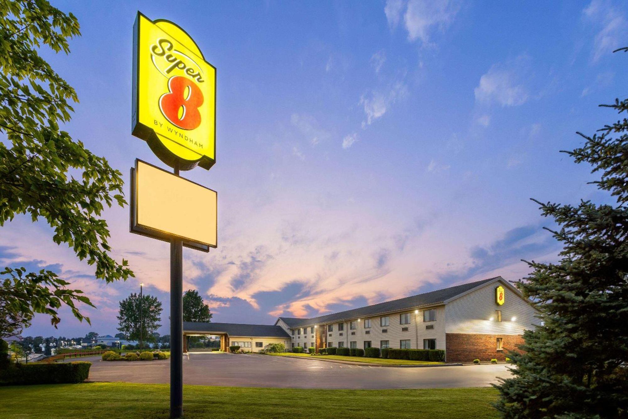 Super 8 By Wyndham Henrietta/Rochester Area Exterior photo