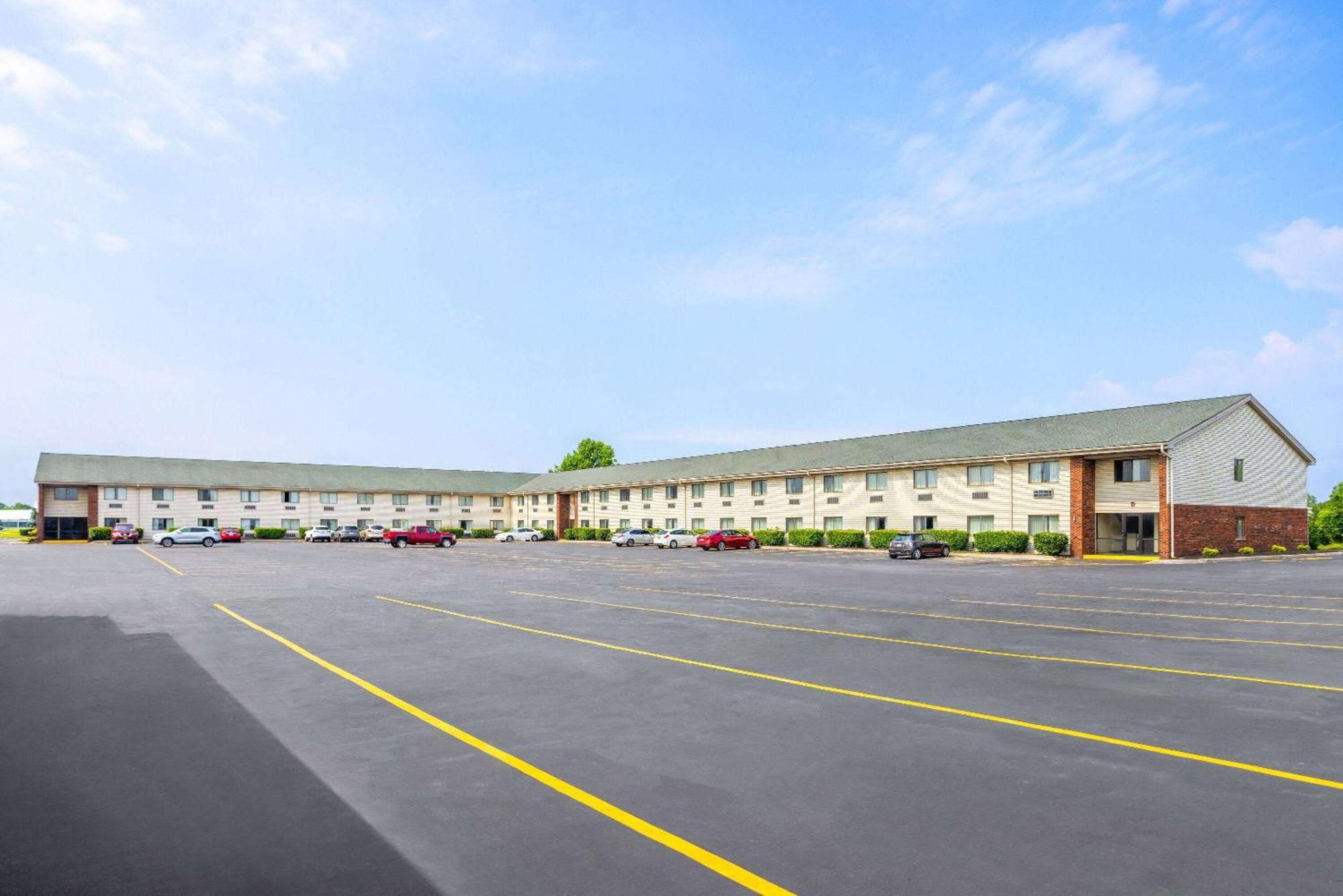 Super 8 By Wyndham Henrietta/Rochester Area Exterior photo